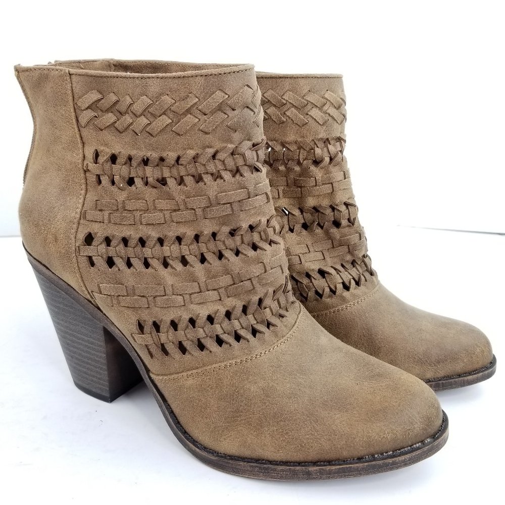 Fergalicious Wanderer Womens 9M Brown Woven Ankle Bootie Chunky Block Heel Boots